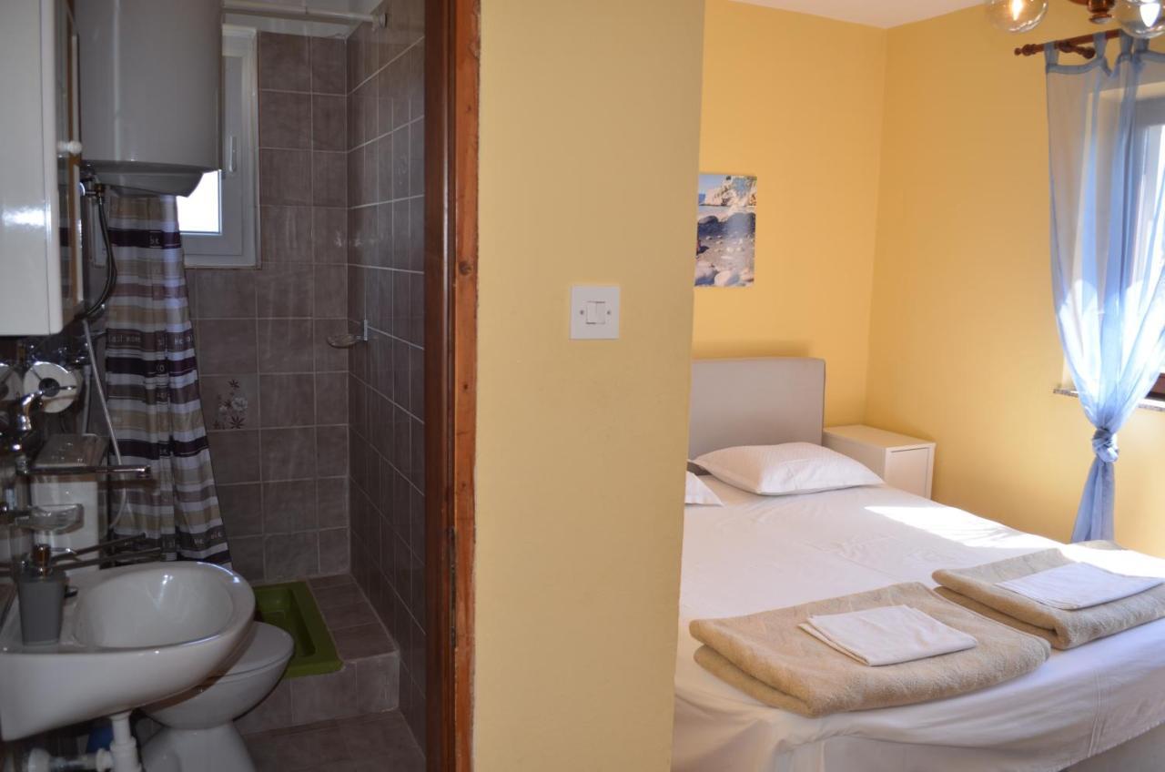 Apartments Aneva Baska  Ngoại thất bức ảnh