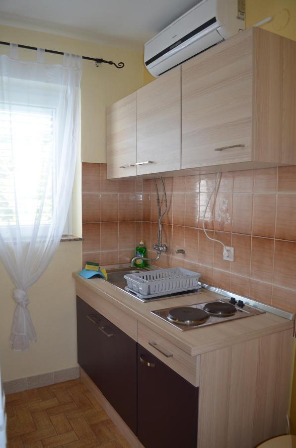 Apartments Aneva Baska  Ngoại thất bức ảnh