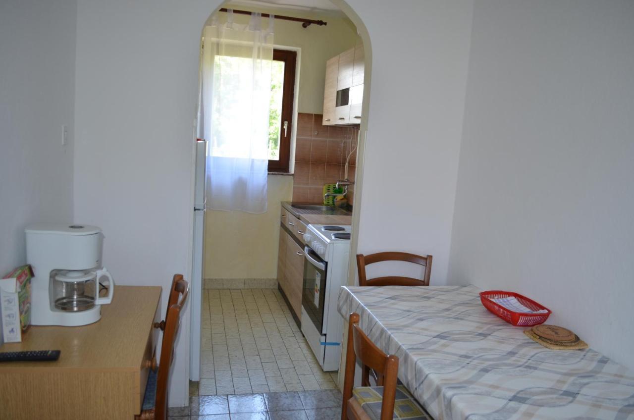 Apartments Aneva Baska  Ngoại thất bức ảnh