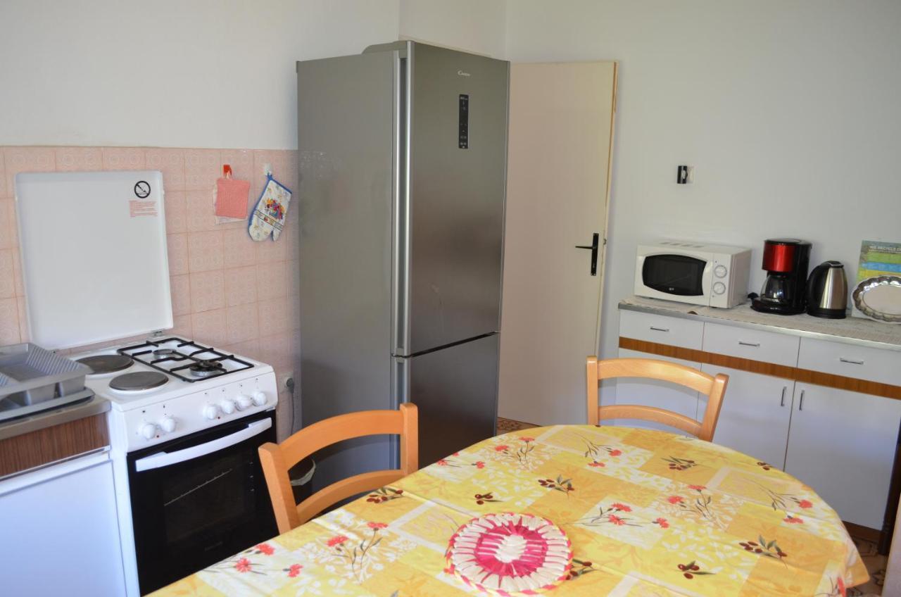 Apartments Aneva Baska  Ngoại thất bức ảnh